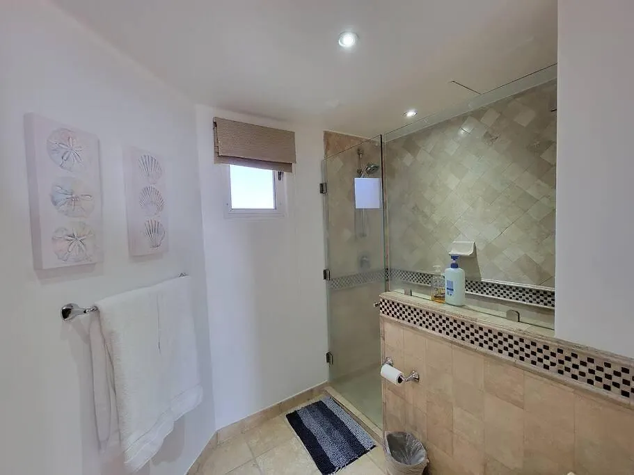 Oceanfront Penthouse, 2 Masters, 2 Baths, Kitchen! Apartment Cabo San Lucas Mexico