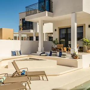 Holiday home Casa Gallo, Heated Pool, Exclusive & Great Location, Cabo San Lucas