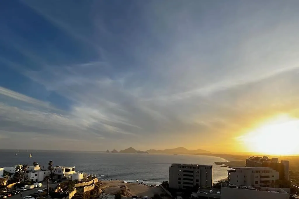 Oceanfront Penthouse, 2 Masters, 2 Baths, Kitchen! Apartment Cabo San Lucas