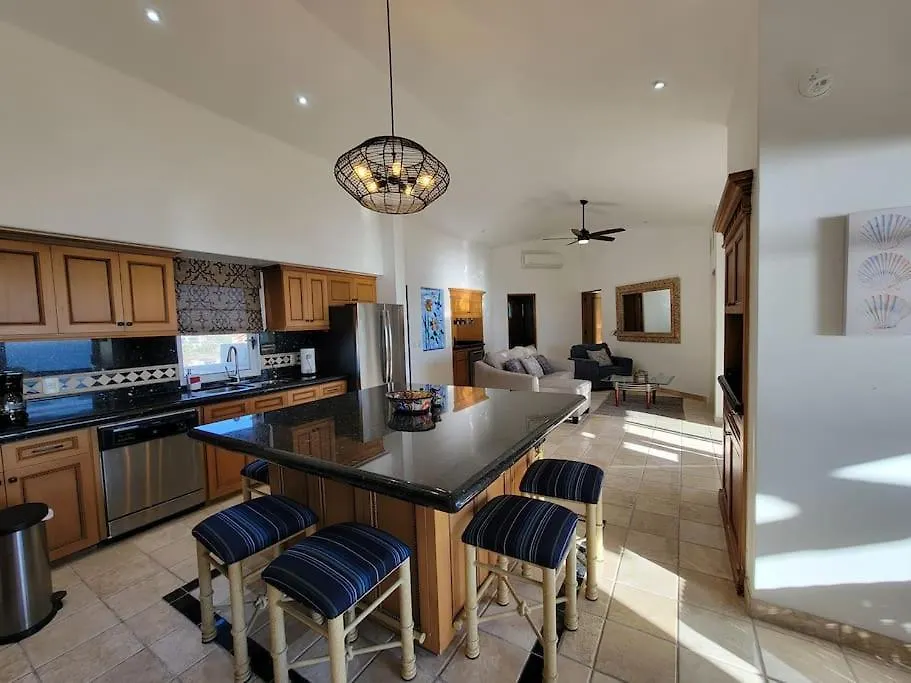 Oceanfront Penthouse, 2 Masters, 2 Baths, Kitchen! Apartment Cabo San Lucas
