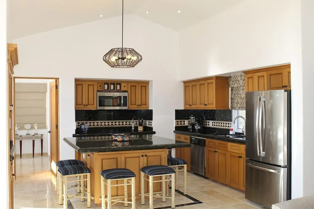 Oceanfront Penthouse, 2 Masters, 2 Baths, Kitchen! Apartment Cabo San Lucas Mexico